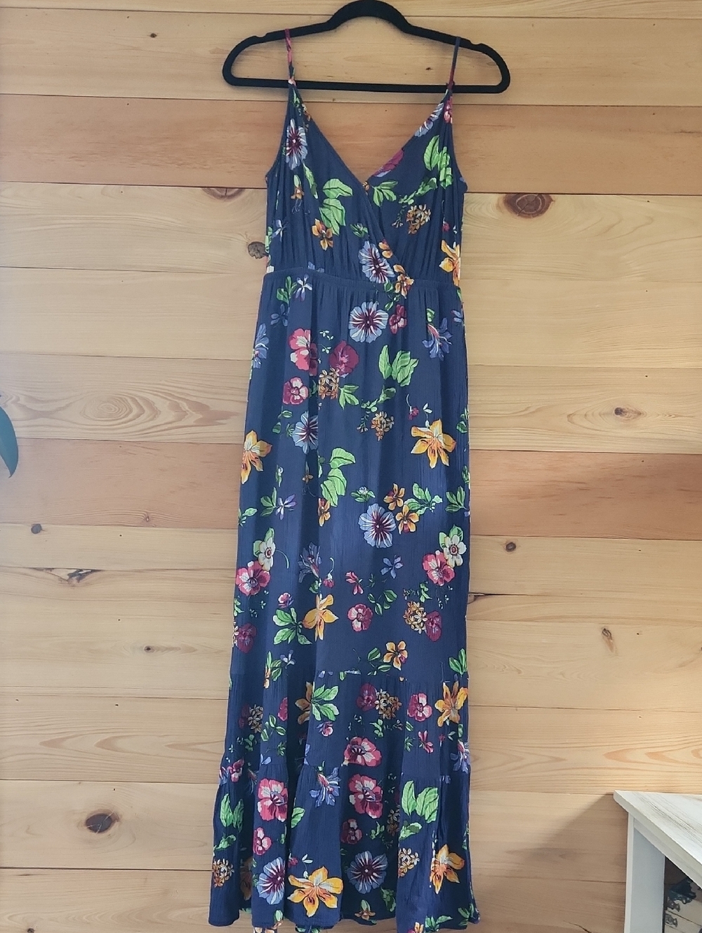 Navy Floral V-Neck Maxi Dress with Spaghetti Straps